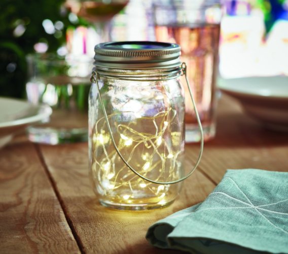 Solární venkovní lampa