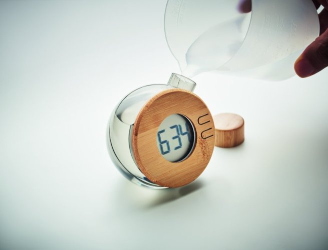 Bambusové LCD hodiny na vodu